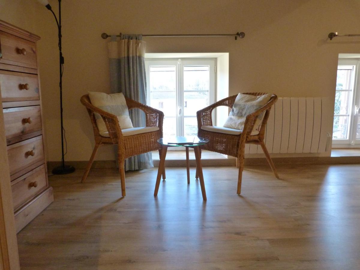Bed and Breakfast Logis De L'Arceau Celles  Exterior foto