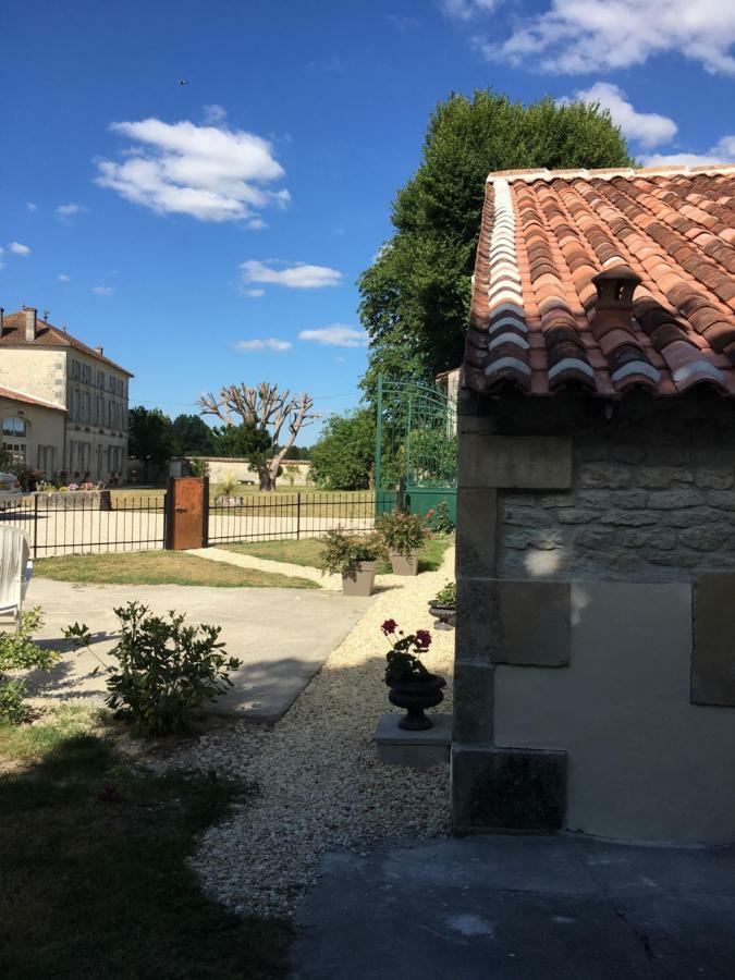 Bed and Breakfast Logis De L'Arceau Celles  Exterior foto
