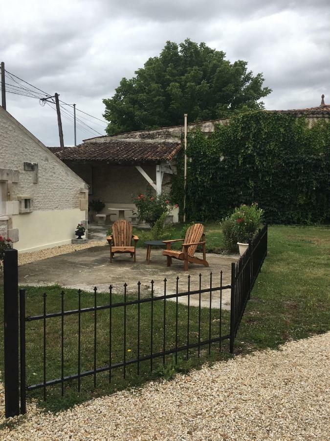 Bed and Breakfast Logis De L'Arceau Celles  Exterior foto